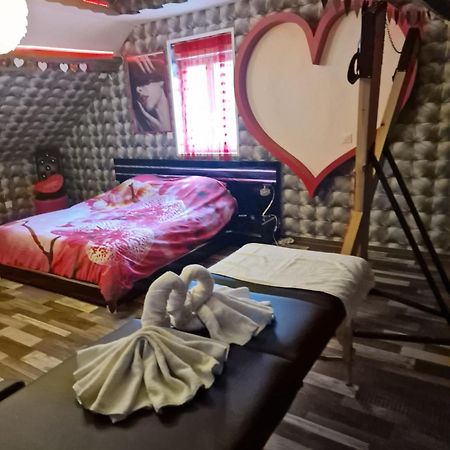 L Evasion Secrete Hotel Quarouble Ngoại thất bức ảnh